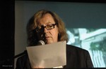 26_claude_beausoleil_lisant_1