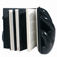 Expo_livre_dartistes_main_gram Expo_livre_dartistes_main_gram